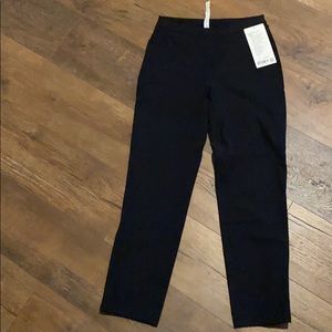 Lululemon On the move size 4 pant